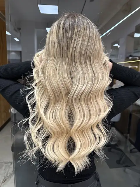 Balayage y rubios — trabajo de Pepa Romero