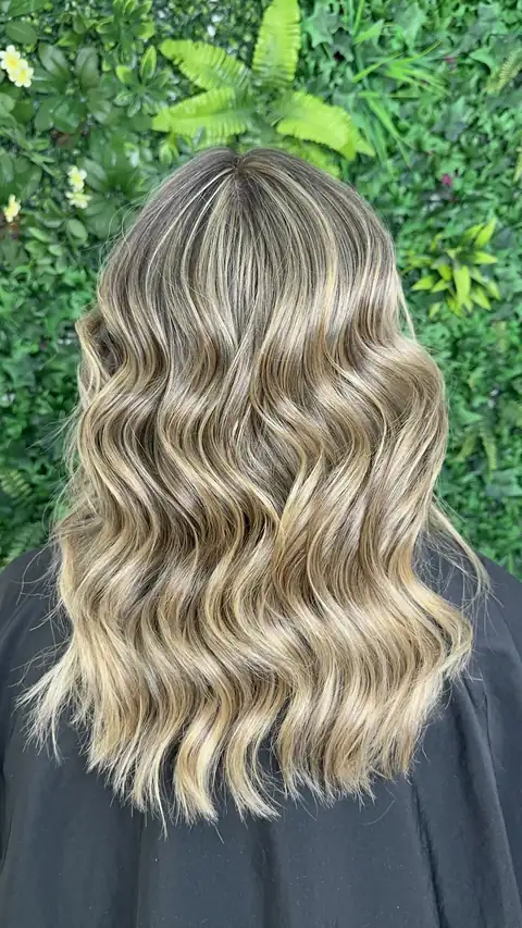 Balayage y rubios — trabajo de Pepa Romero