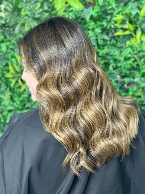 Balayage y rubios — trabajo de Pepa Romero