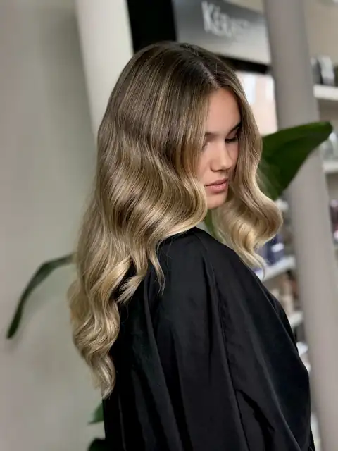 Balayage y rubios — trabajo de Pepa Romero