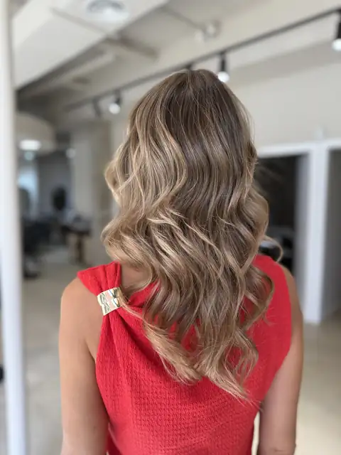 Balayage y rubios — trabajo de Pepa Romero