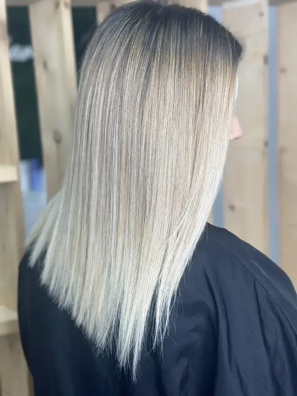 Balayage rubio de Pepa Romero